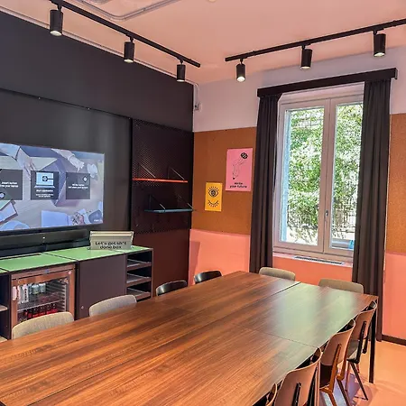 The Social Hub Lavagnini Extended